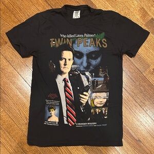 “Twin Peaks” Black Unisex T-Shirt - Small, NWOT